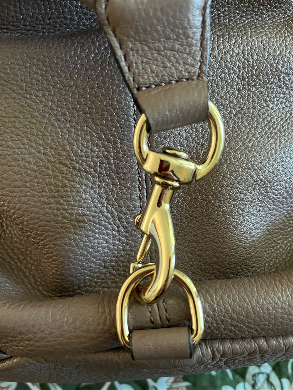 Rebecca Minkoff pebble leather backpack with gold hardware - Picture 7 of 9